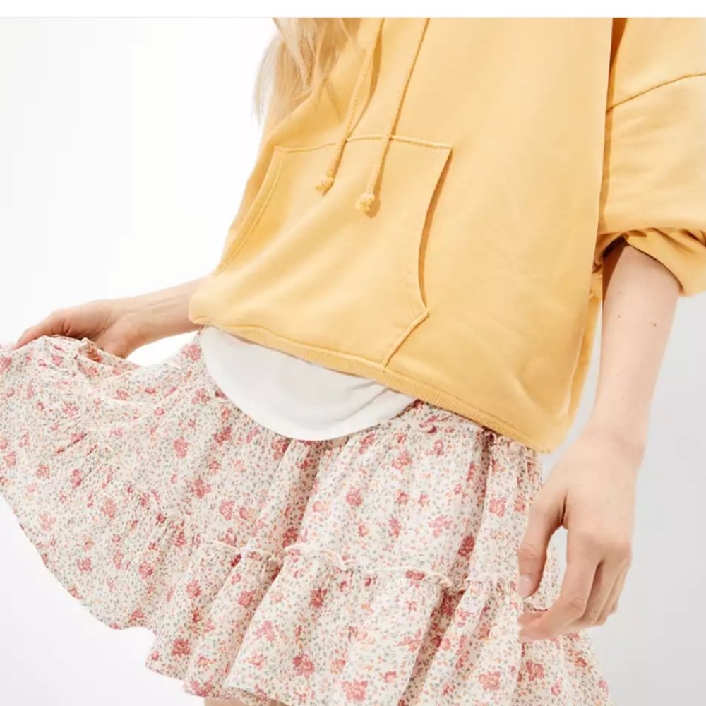 Aerie floral tiered Smocked mini skirt medium